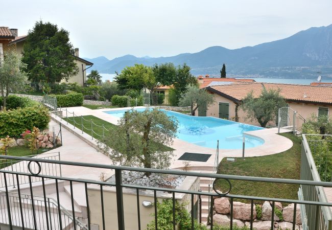 Apartamento en Torri del Benaco - Residence Alle Torri With Pool