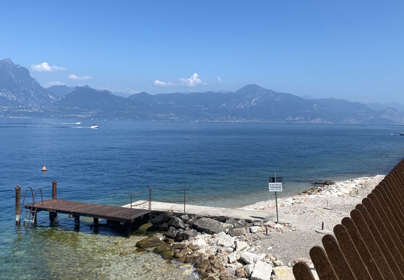 Apartamento en Torri del Benaco - Leonardo Walsh Apartment With Lake View