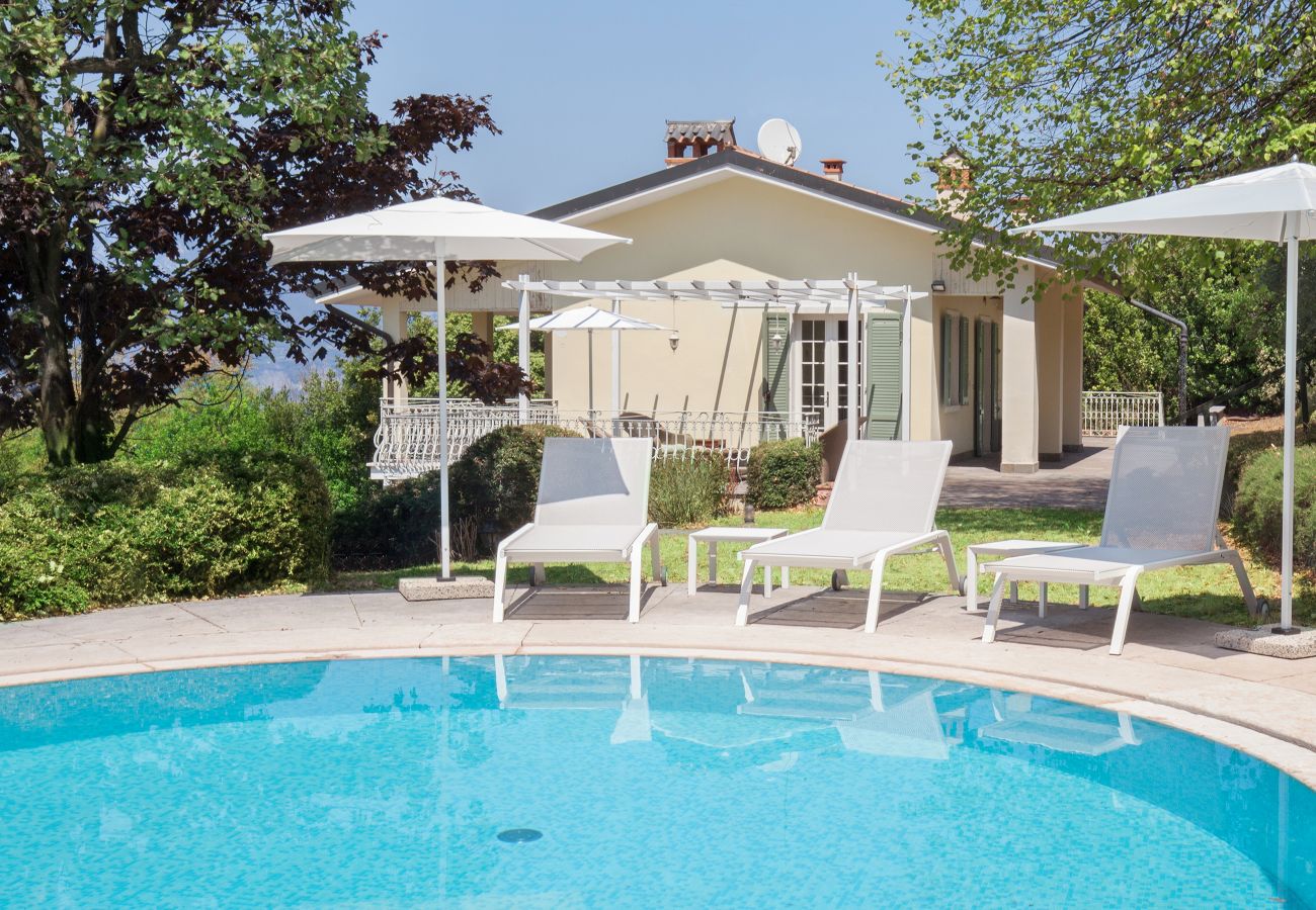 Villa en Torri del Benaco - Villa Ilaria with private pool and lake view