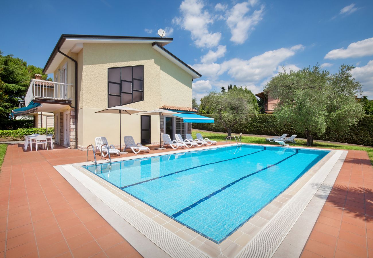 Villa in Bardolino - Villa Rose with private Pool