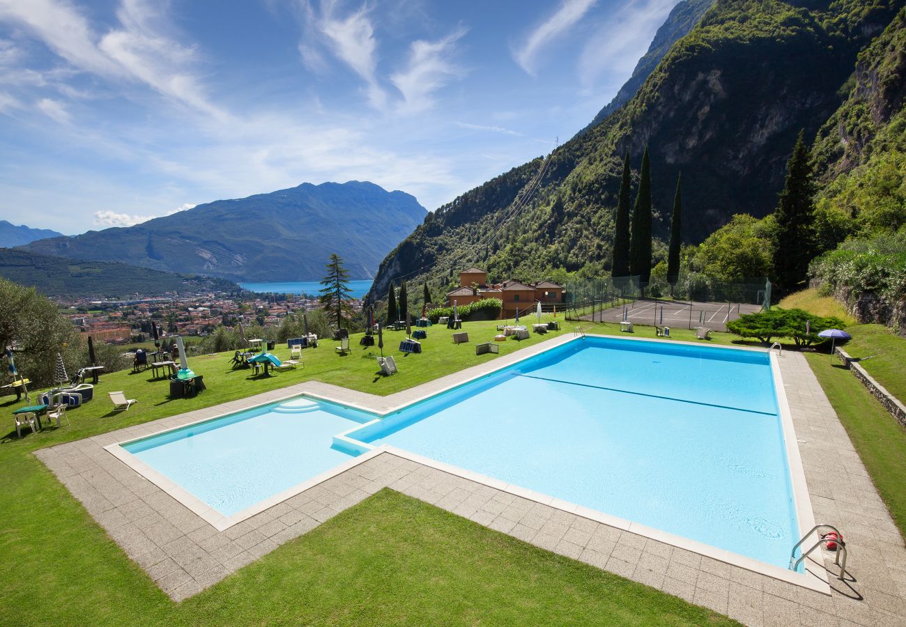 Apartment in Riva del Garda - Apartment Dom Horizon