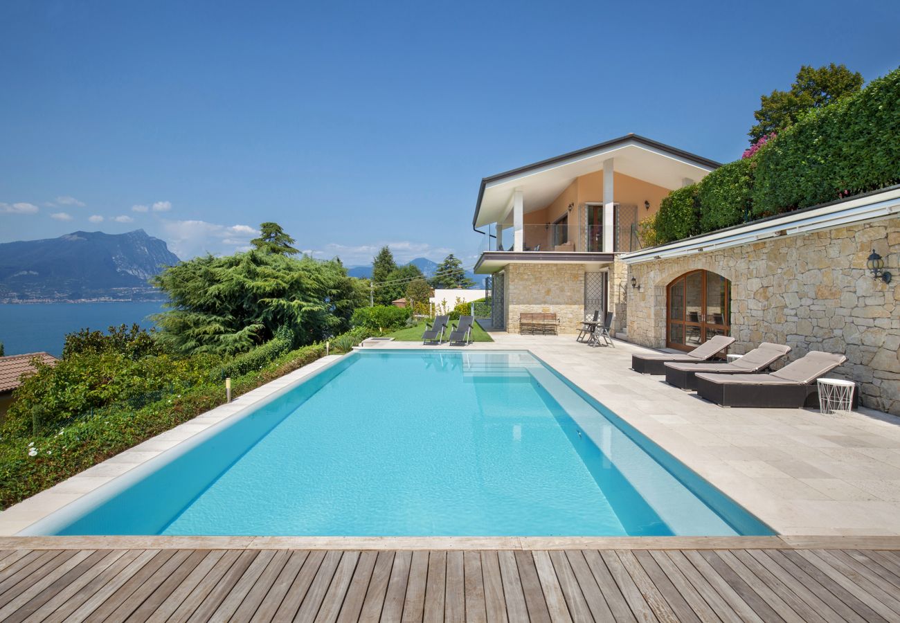 Villa à Torri del Benaco - Villa Sybille With Pool And Lake View
